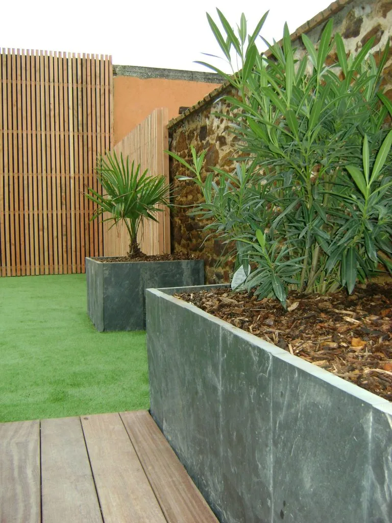 Terrasse bois & Jardinières ardoise